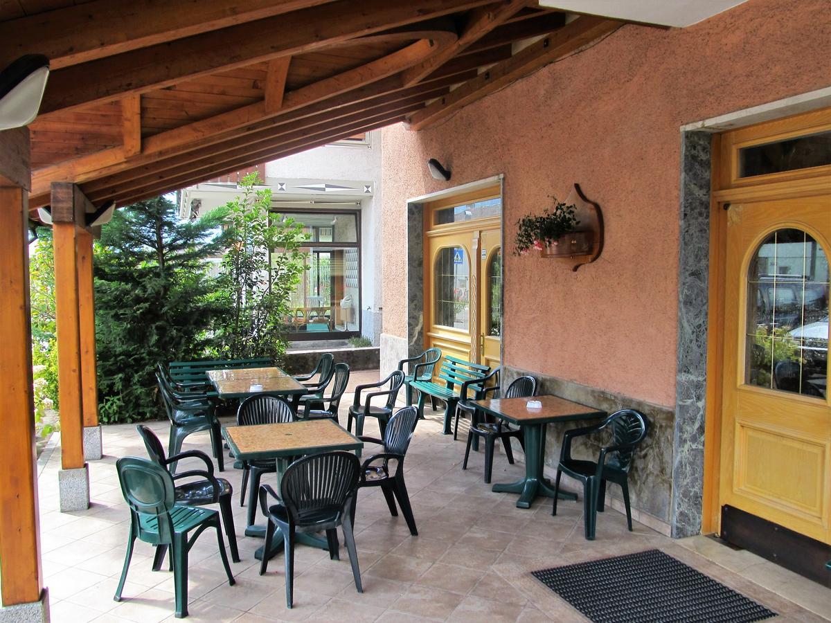 Green Base Hotel B&B Malè Exterior foto